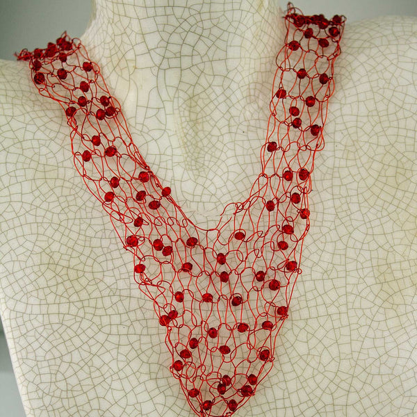 Wire Vneck Necklace-Red